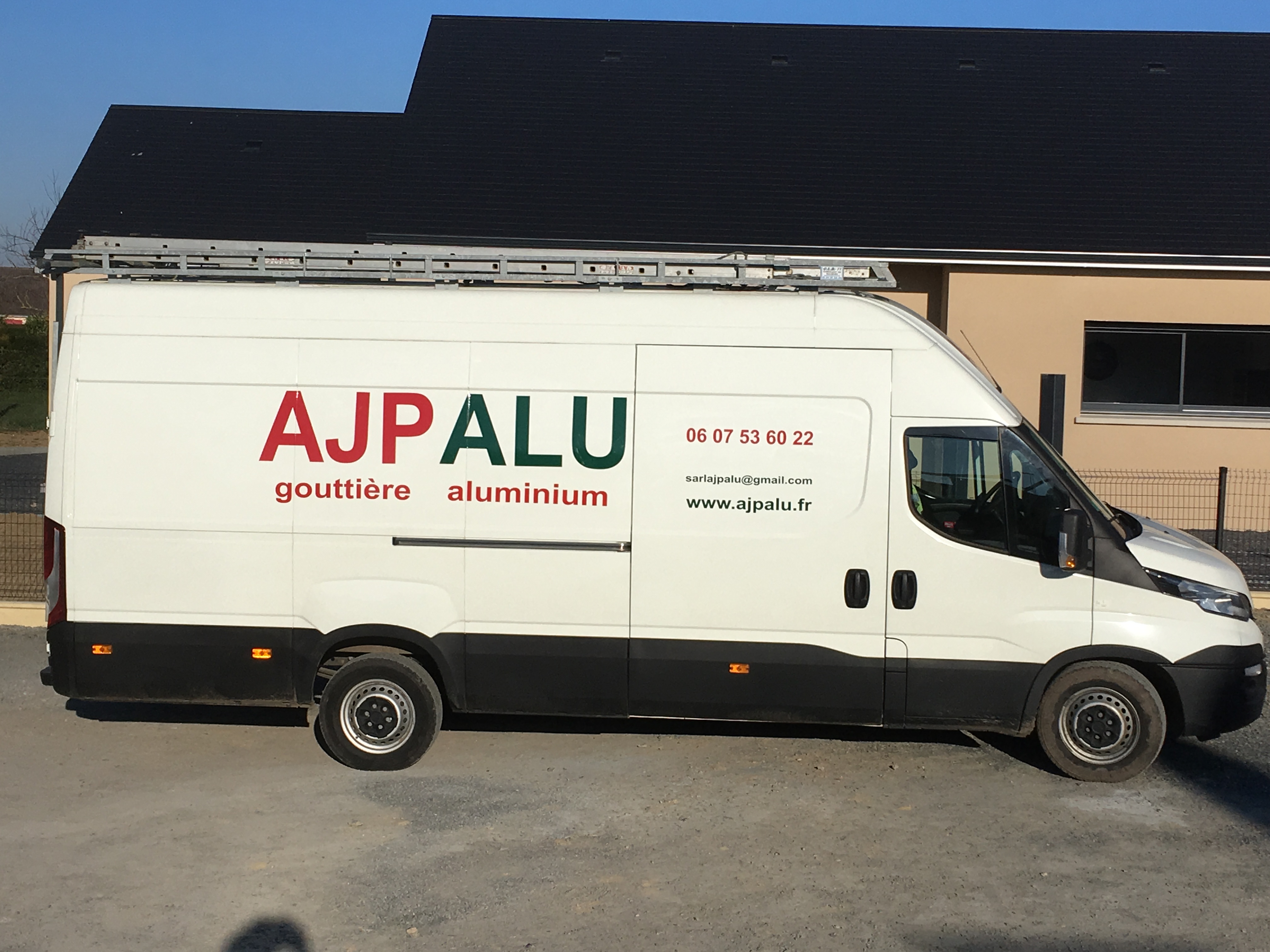camion atelier gouttiere alu caen